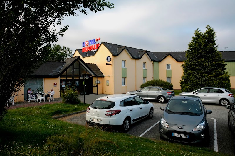 Hotel Novalis in Quimperle, France