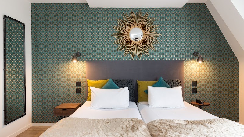 Hotel Ohm by HappyCulture in Boulogne-Billancourt, France