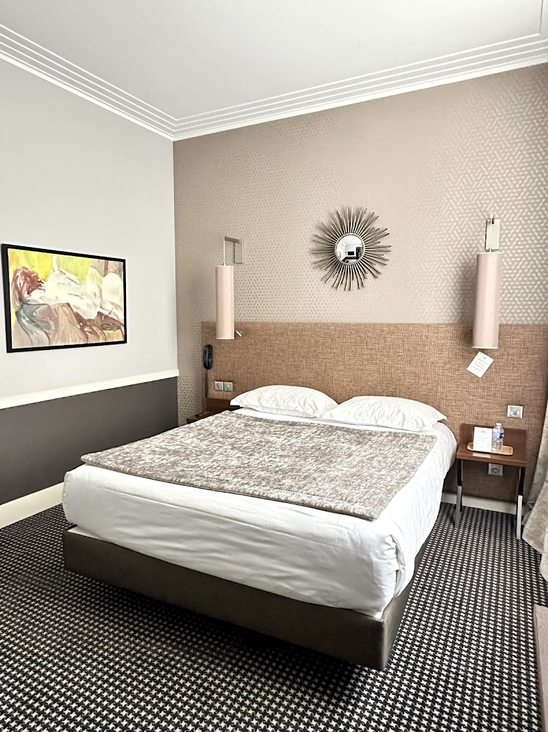 Hotel Pasteur in Chalons-en-Champagne, France