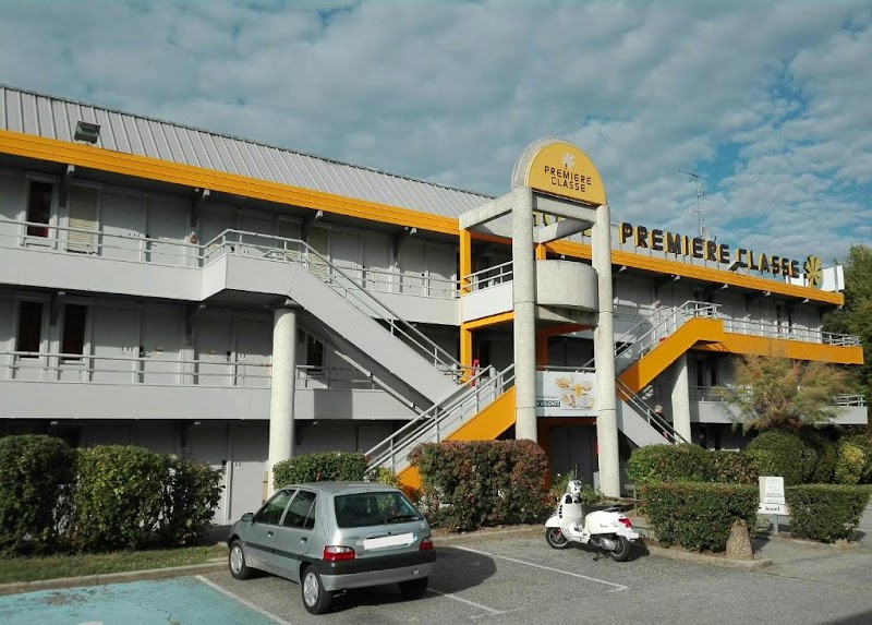 Hotel Premiere Classe Grenoble Sud - Gieres Universite in Grenoble, France