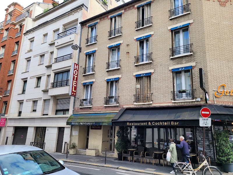 Hotel Printania in Issy-les-Moulineaux, France