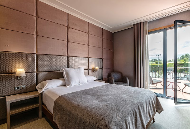 Hotel Punta del Este in Carballo, Spain