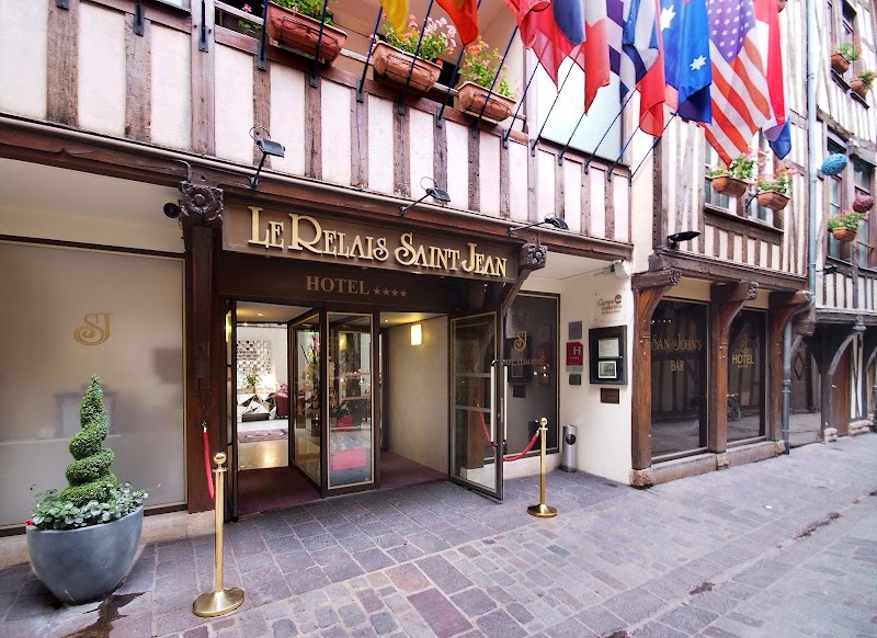 Hotel Relais Saint-Jean in Sainte-Savine, France