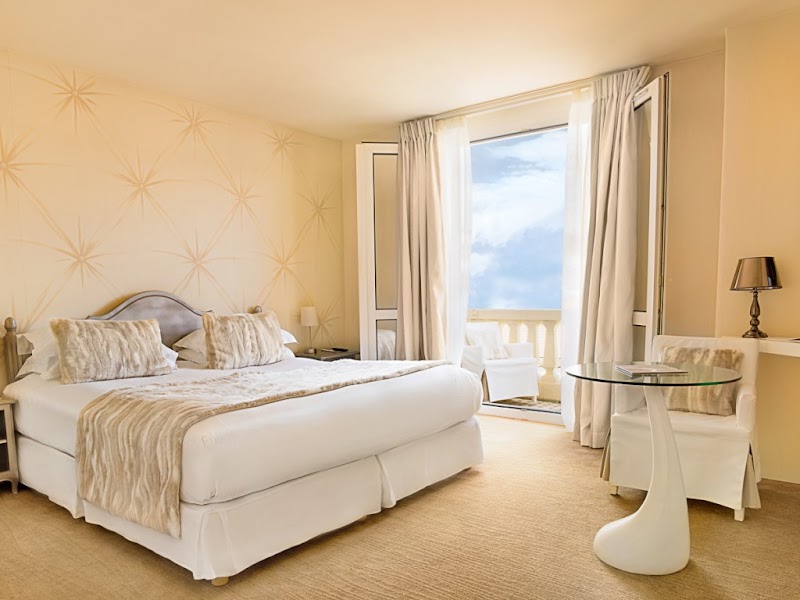 Hôtel Renoir in Cannes, France