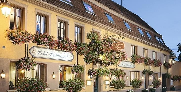 Hotel Restaurant A L'Agneau in Cernay, France
