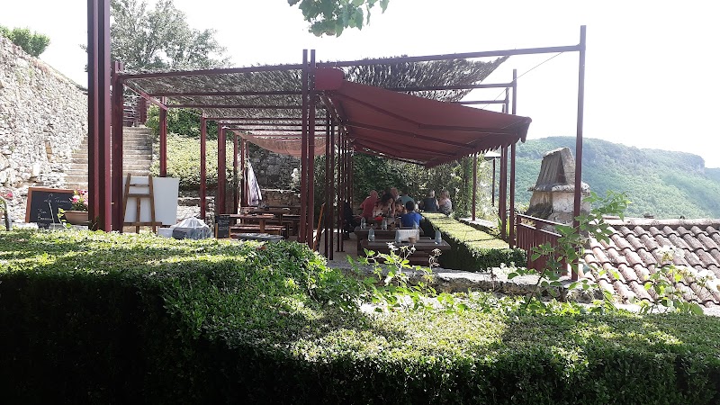 Hotel Restaurant La Taverne in Vesoul, France