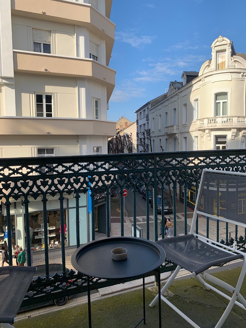 Hotel Restaurant Le Patio in Billere, France