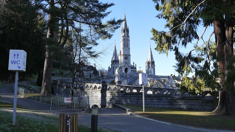 Hotel Saint-Charles in Lourdes, France