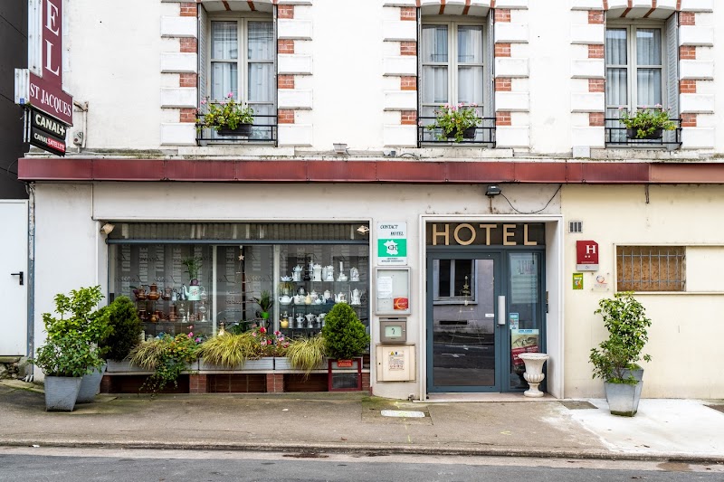 Hotel Saint Jacques in Blois, France