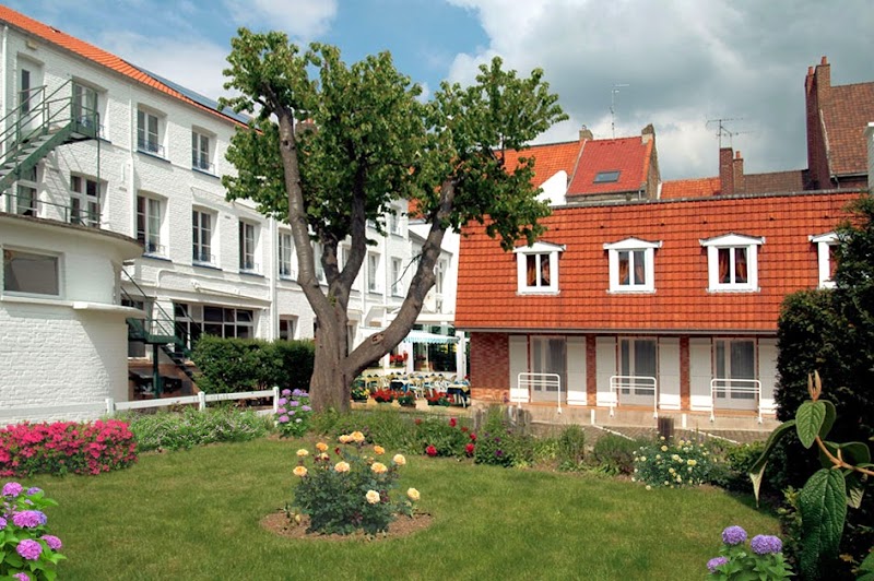 Hotel Saint Louis in Saint-Omer, France