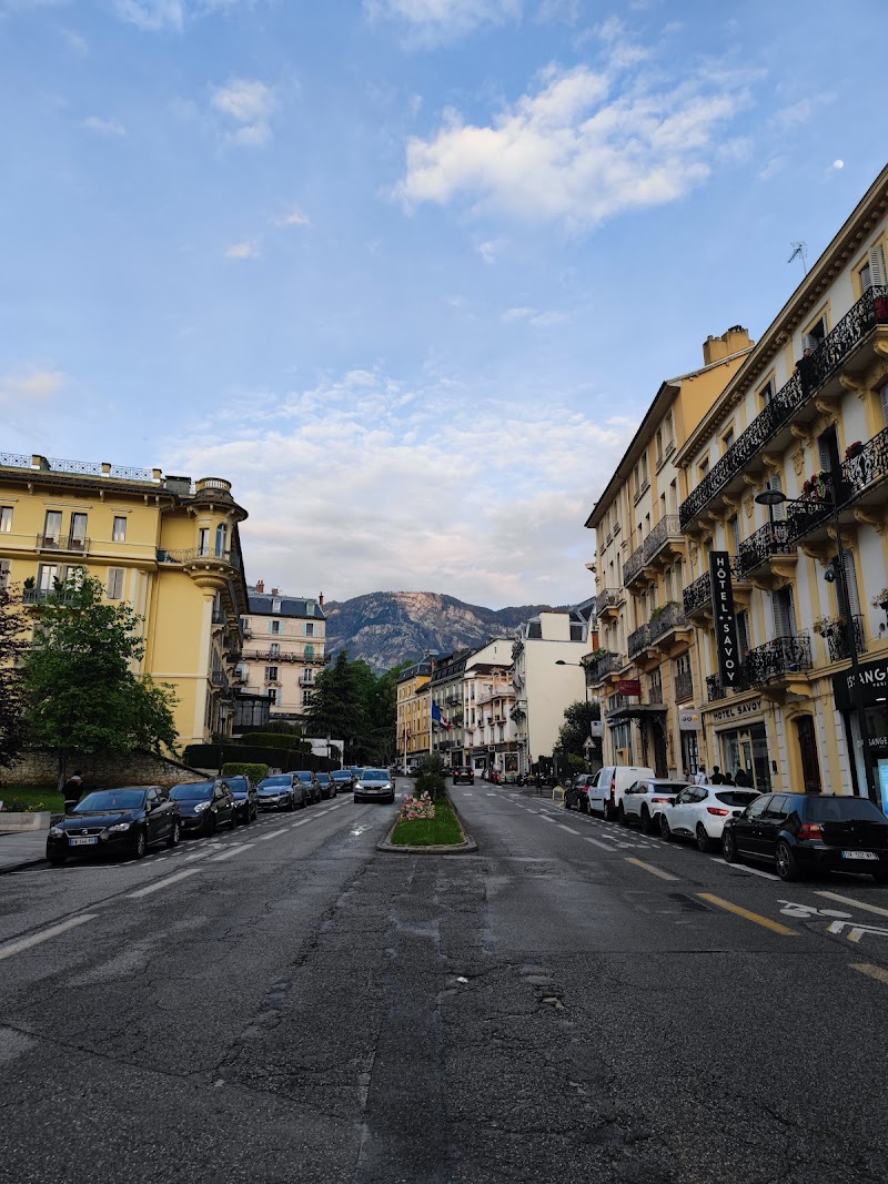 Hotel Savoy in Aix-les-Bains, France