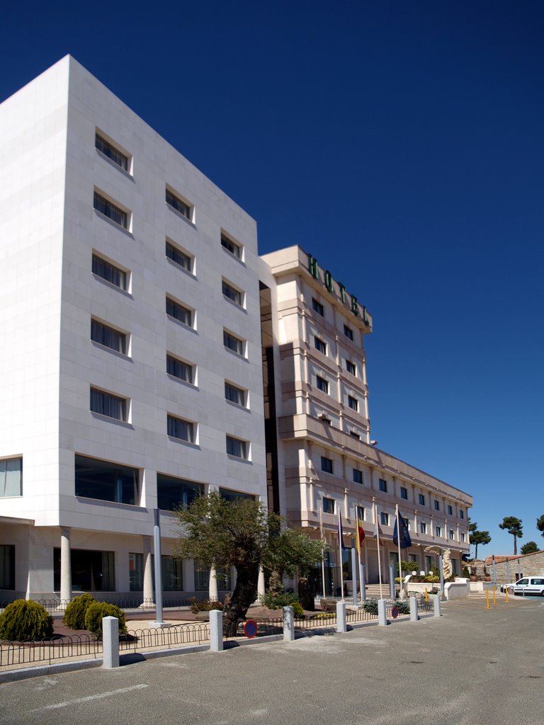 Hotel Sercotel Cuatro Postes in Avila, Spain