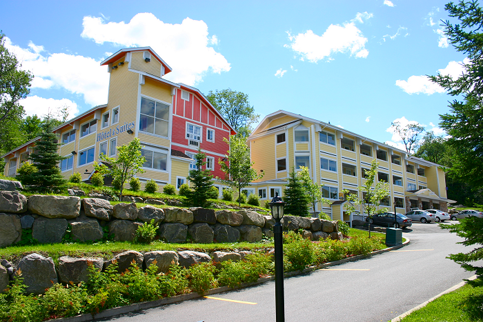 Hotel & Suites Les Laurentides in Saint-Sauveur, Canada
