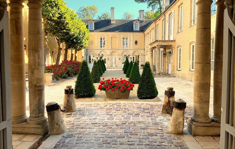 Hotel Tardif in Bayeux, France