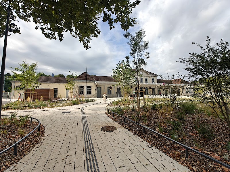 Hotel Terminus in Lons-le-Saunier, France
