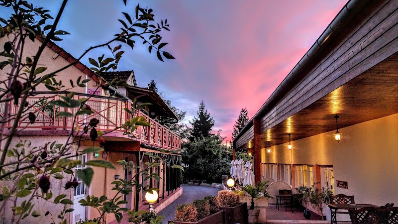 Hotel The Originals Nevers Clos Sainte Marie in Nevers, France