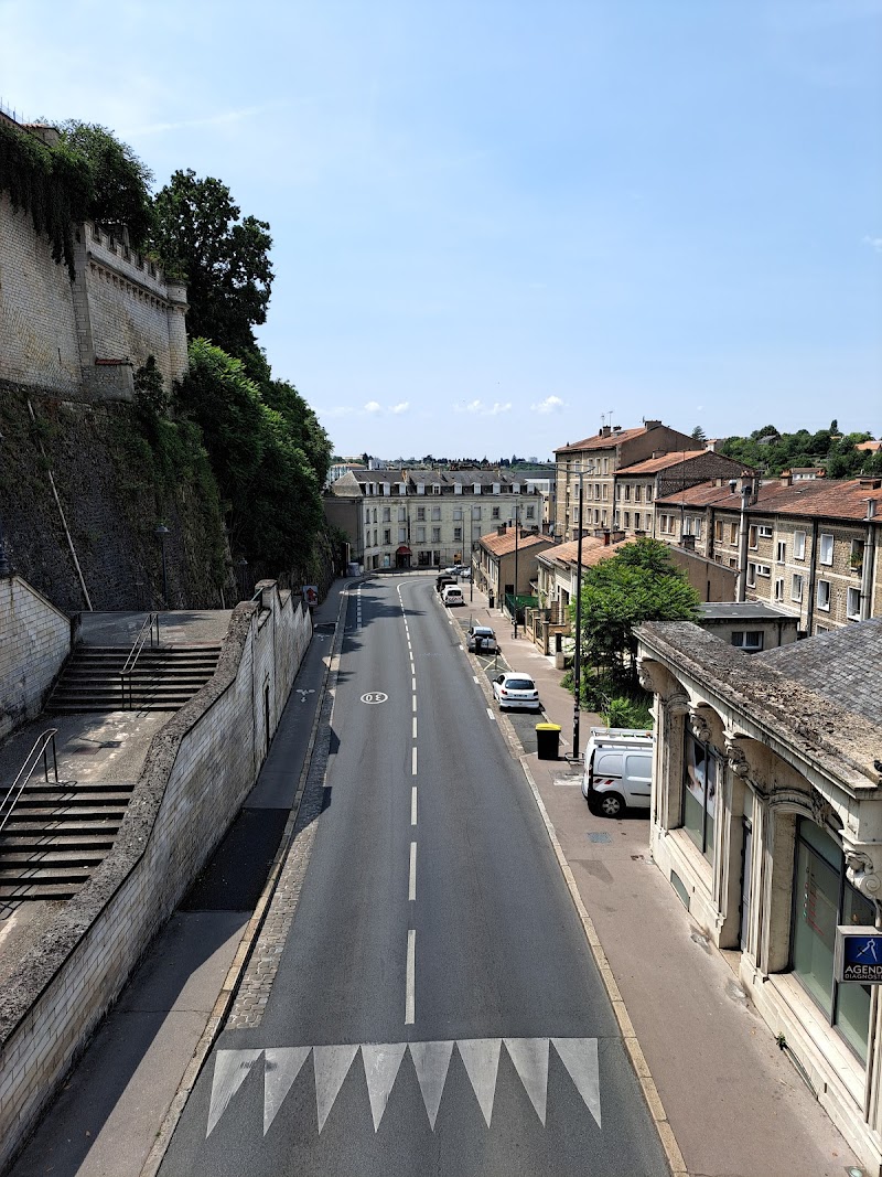 Hotel The Originals Poitiers Continental in Poitiers, France