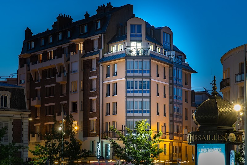 Hôtel Versailles Chantiers in Versailles, France
