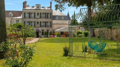 Hotel Victoria in Fontainebleau, France
