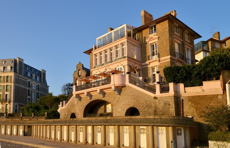 Hotel Villa Reine Hortense in Dinard, France
