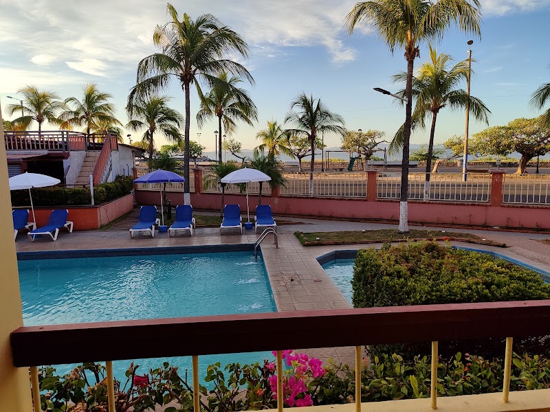 Hotel Yadran Beach Resort in Puntarenas, Costa Rica