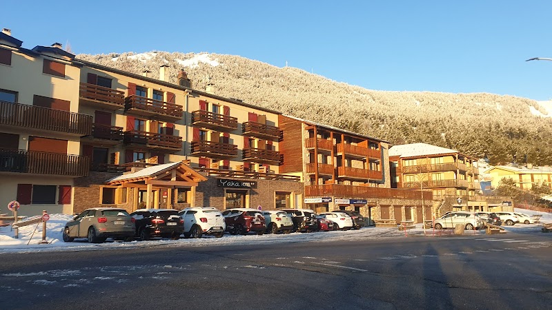 Hotel Yaka in Les Angles, France