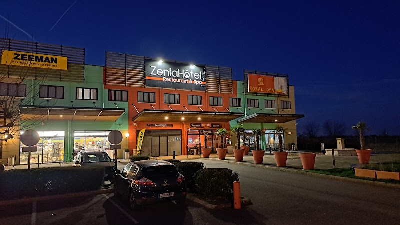 Hôtel Zenia Proville in Hautmont, France