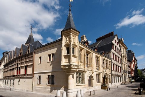 Hotel de Bourgtheroulde in Rouen, France