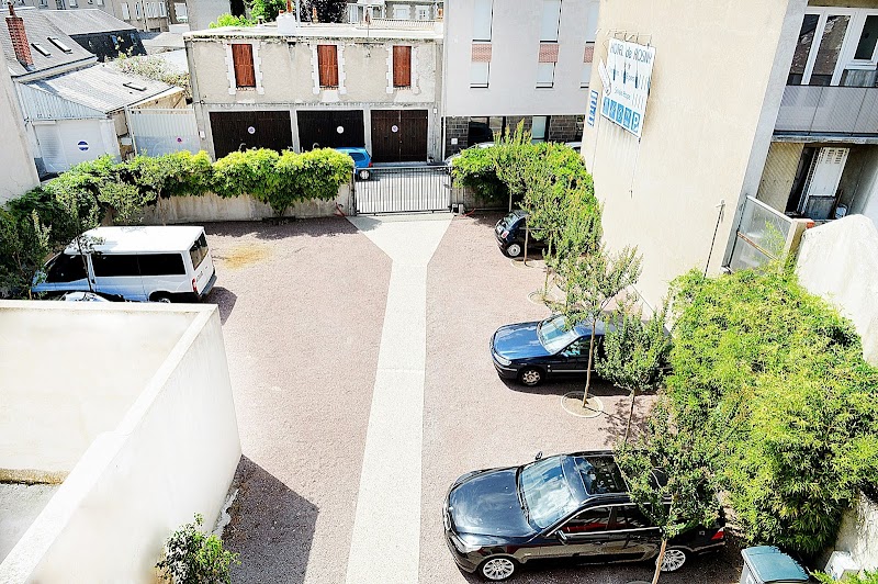 Hotel de Rosny in Tours, France