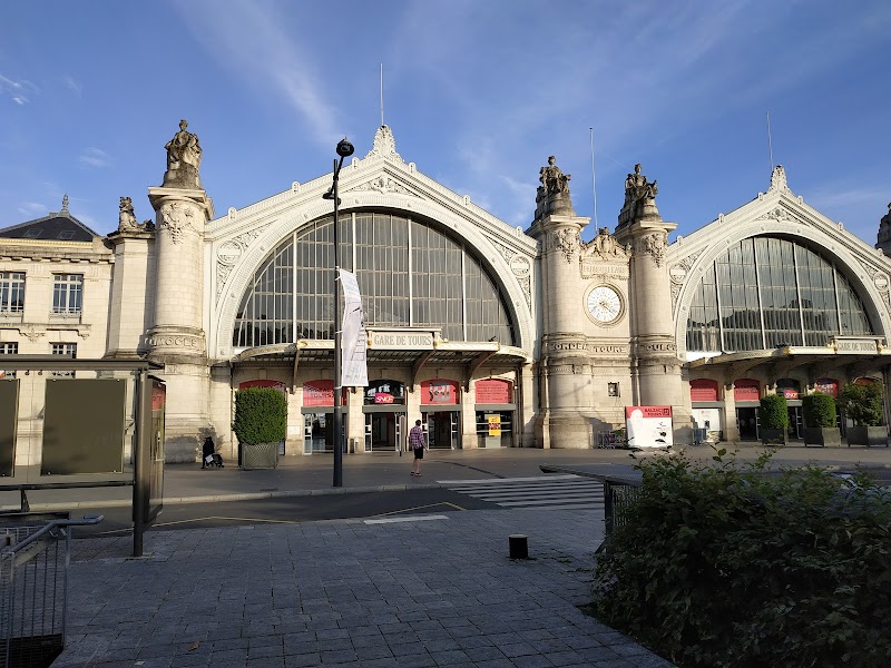 Hotel de l'Europe in Tours, France