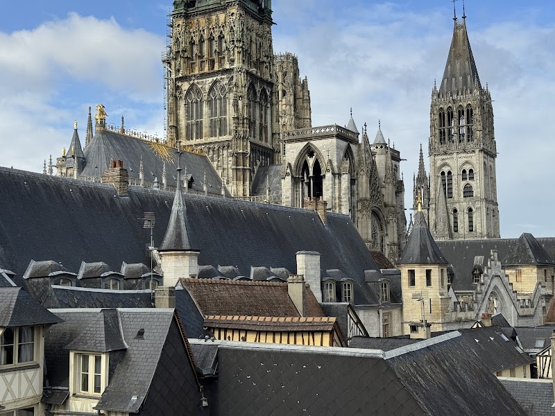 Hotel de la Cathedrale in Rouen, France