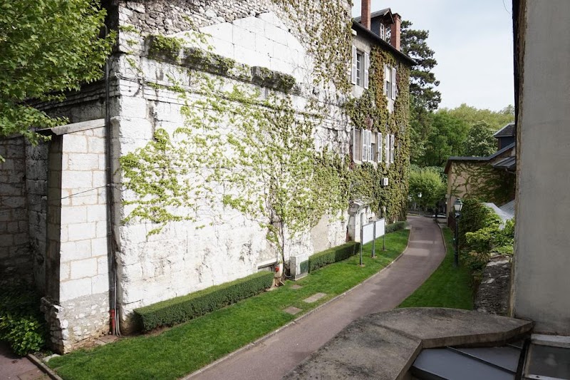 Hotel de la Couronne in Aix-les-Bains, France