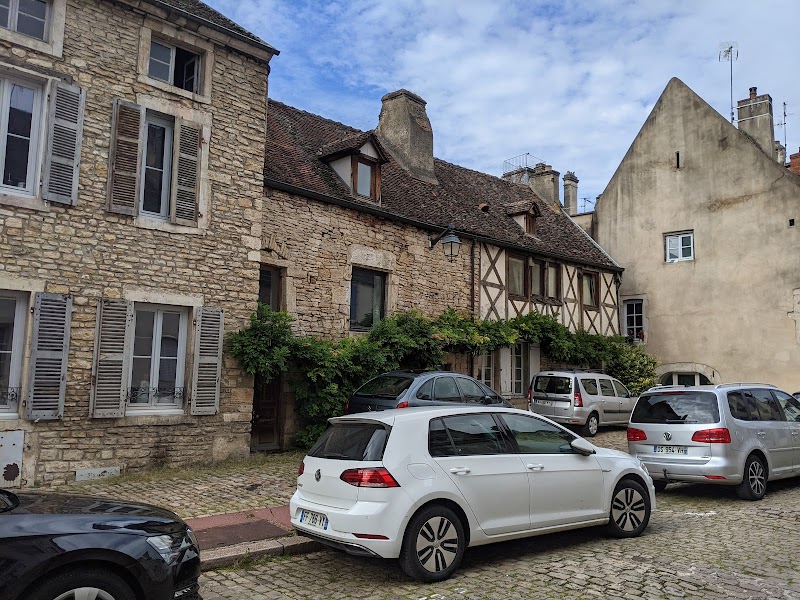 Hotel de la Petite Loge in Beaune, France