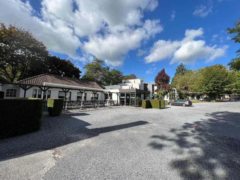 Hotel des Acacias Lille Tourcoing in Armentieres, France