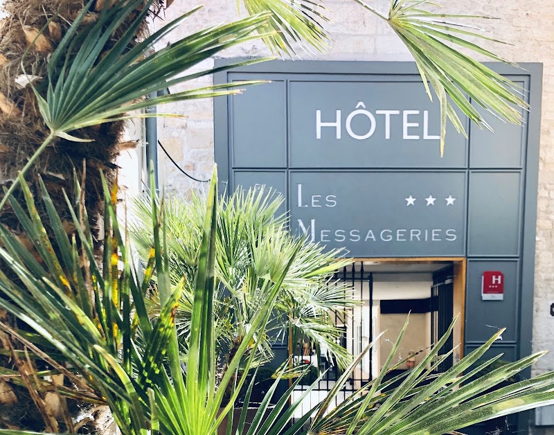 Hotel des Messageries in Saintes, France