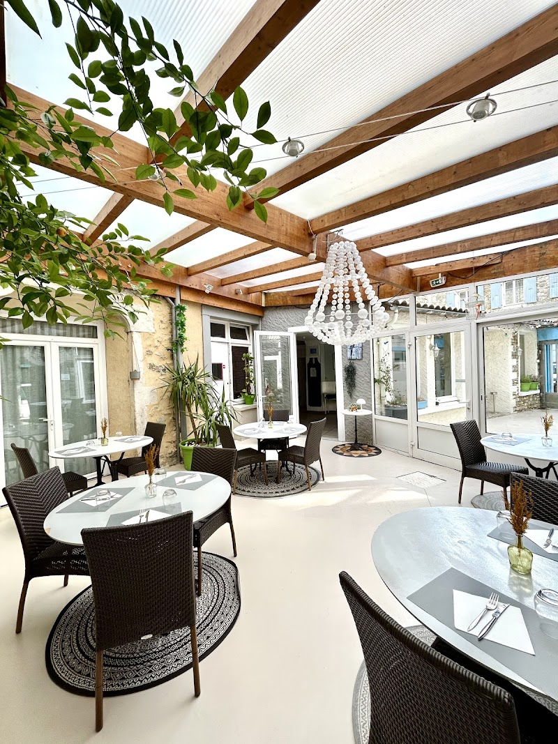Hotel des Voyageurs in Crest, France