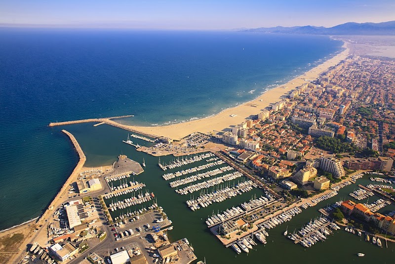 Hotel du Port in Canet-en-Roussillon, France