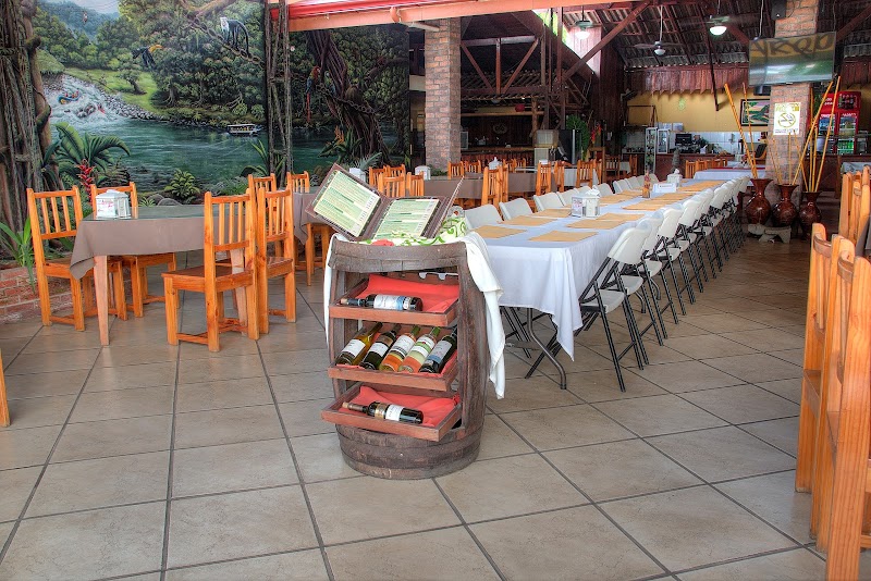 Hotel y Restaurante El Bambú in Guapiles, Costa Rica
