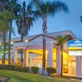 Howard Johnson by Wyndham Torrance