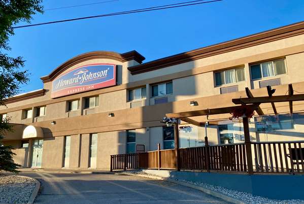Howard Johnson by Wyndham Winnipeg West in Winnipeg, Canada
