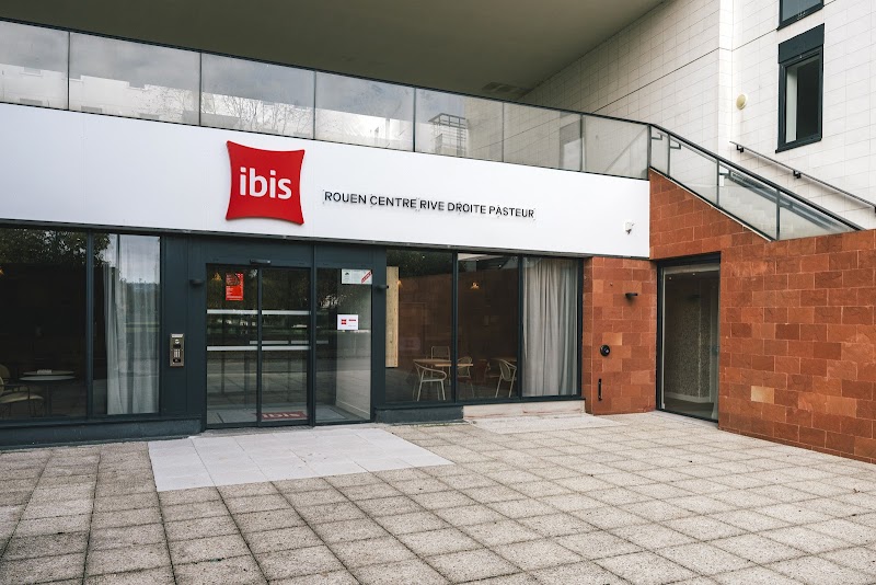 Ibis Rouen Centre Rive Droite in Rouen, France