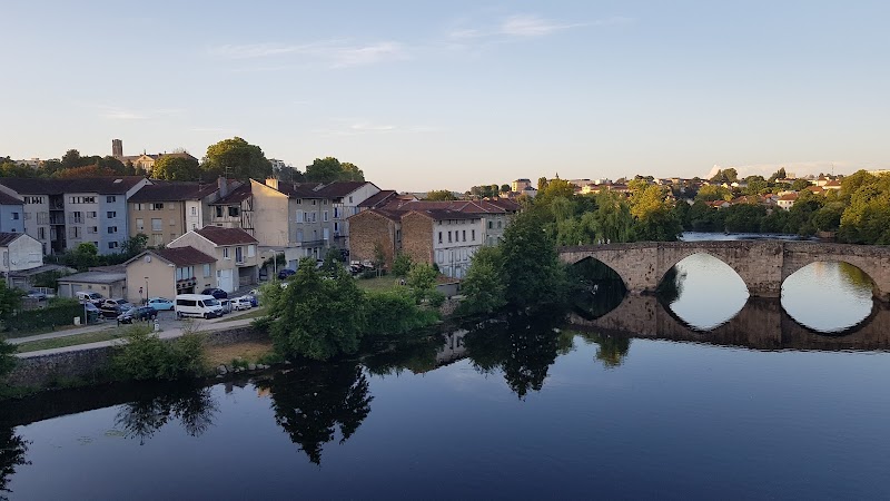 Ibis Styles Limoges Centre Gare in Limoges, France