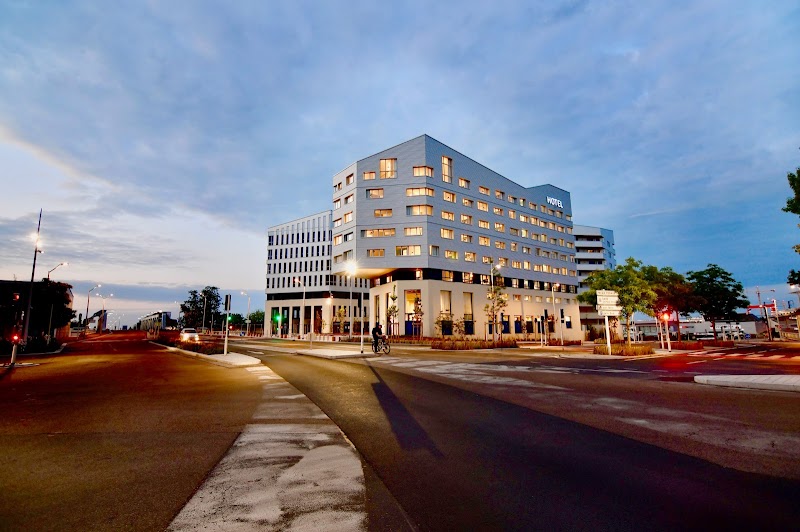 Ibis Styles Saint-Nazaire Centre Gare in Saint-Nazaire, France