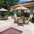 Kasa Mountain View Apartments