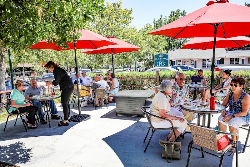 Kelley & Young Wine Garden Inn in Cloverdale, California, United States