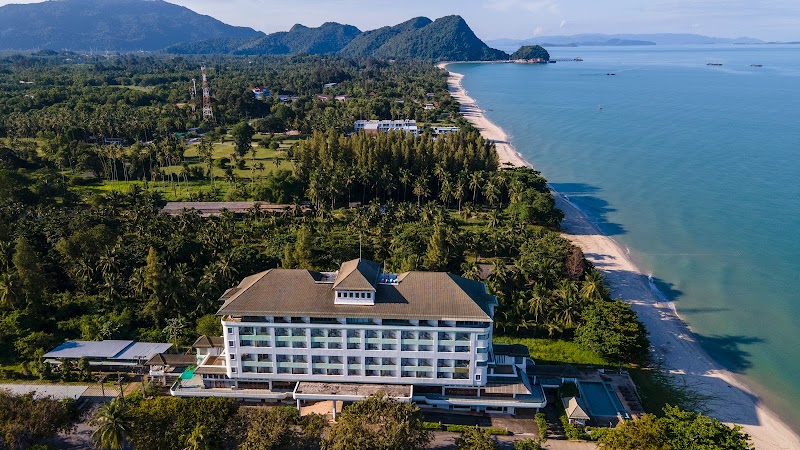 Khanom Golden Beach Hotel in Nakhon Si Thammarat, Thailand