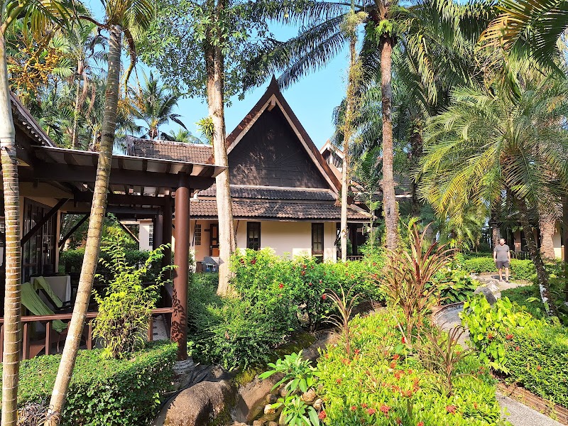 Khaolak Palm Beach Resort in Takua Pa, Thailand