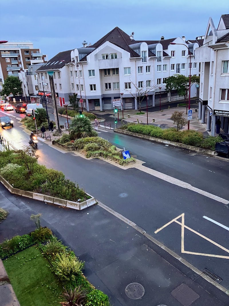 Kyriad Bezons - La Défense in Bezons, France