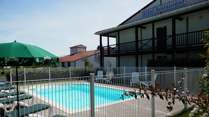 L'Auberge Everhotel Tarbes-Ibos in Tarbes, France