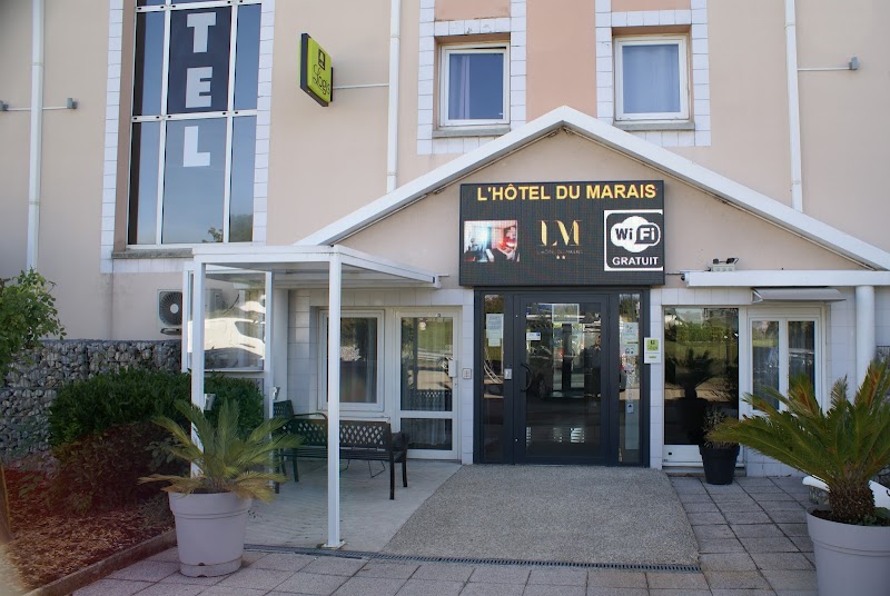 L'Hôtel Le Marais in Romilly-sur-Seine, France